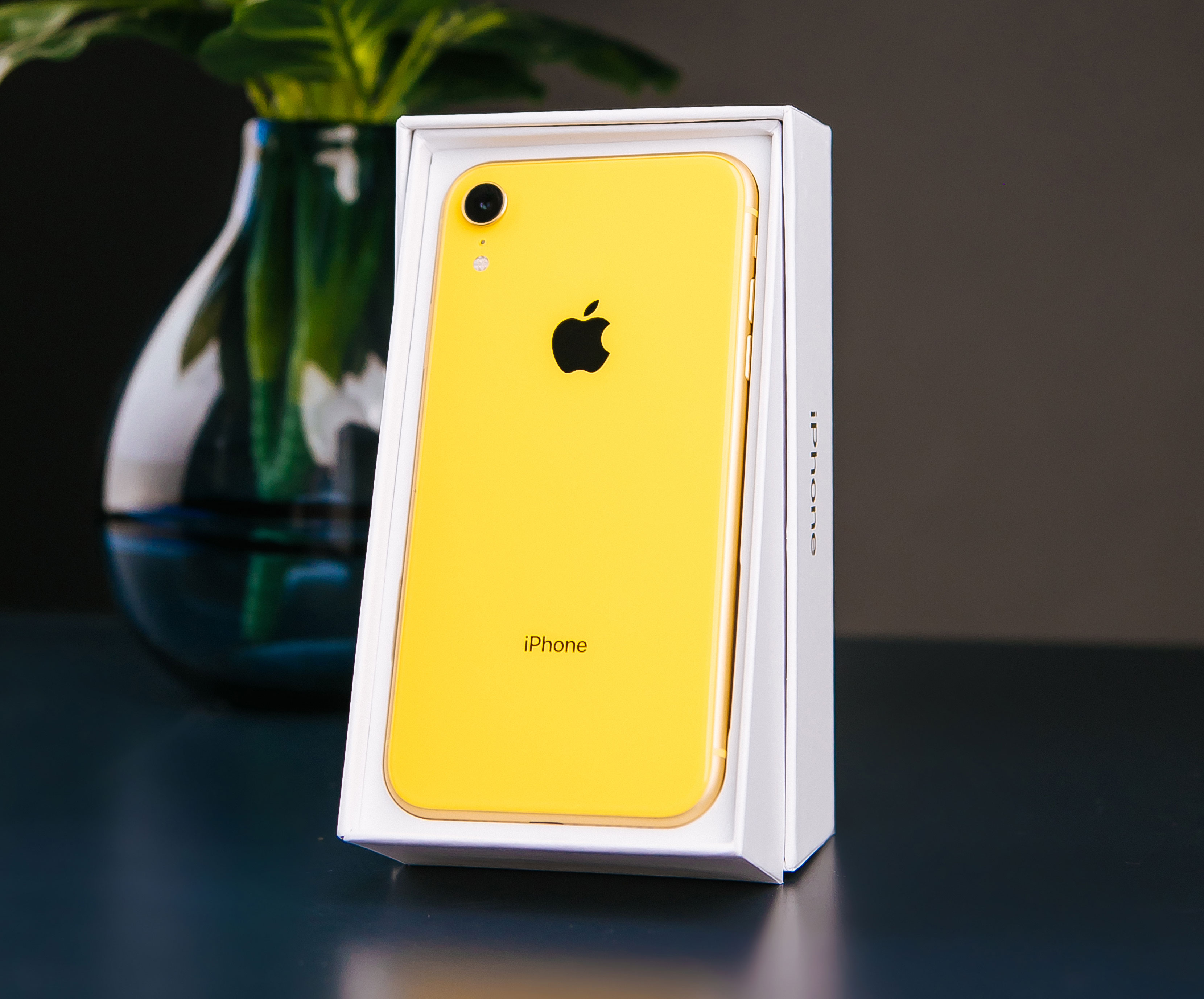 iPhone XR 64GB Yellow (MRY72) б/у